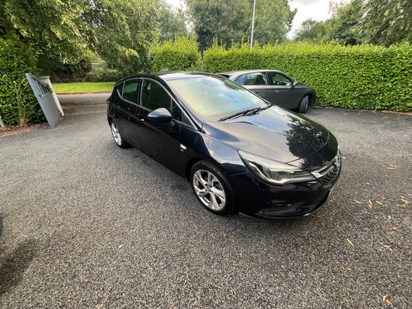 Opel Astra Hatchback, Petrol, 2018, Blue