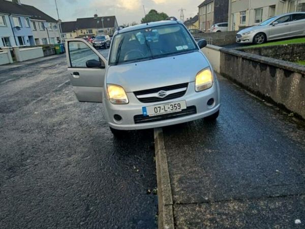 Suzuki Ignis Hatchback, Petrol, 2007, Silver