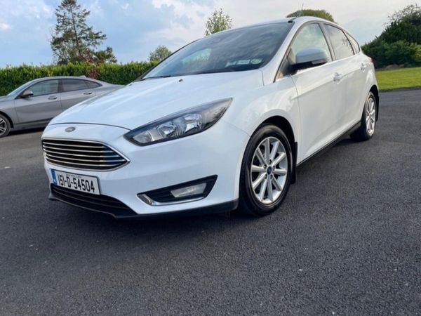 Ford Focus Hatchback, Petrol, 2015, White