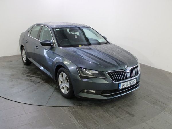 Skoda Superb Saloon, Diesel, 2019, Grey