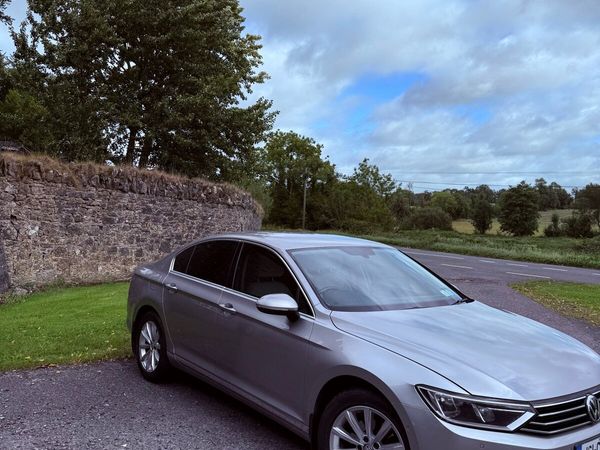 Volkswagen Passat Saloon, Diesel, 2016, Silver