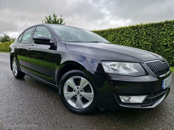 Skoda Octavia Hatchback, Diesel, 2016, Black