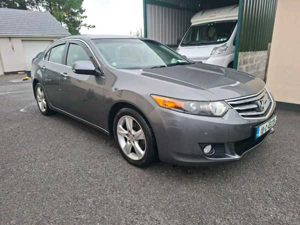 Honda Accord Saloon, Diesel, 2010, Silver