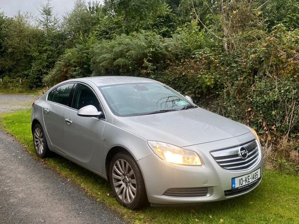 Opel Insignia Hatchback, Diesel, 2010, Silver