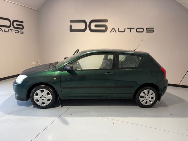 Toyota Corolla Hatchback, Petrol, 2004, Green