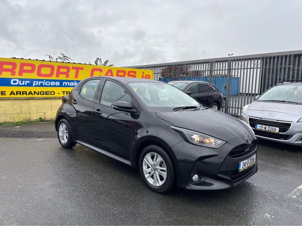 Toyota Yaris Hatchback, Petrol, 2024, Black