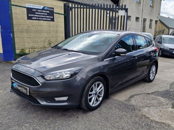 Ford Focus Hatchback, Petrol, 2015, Grey