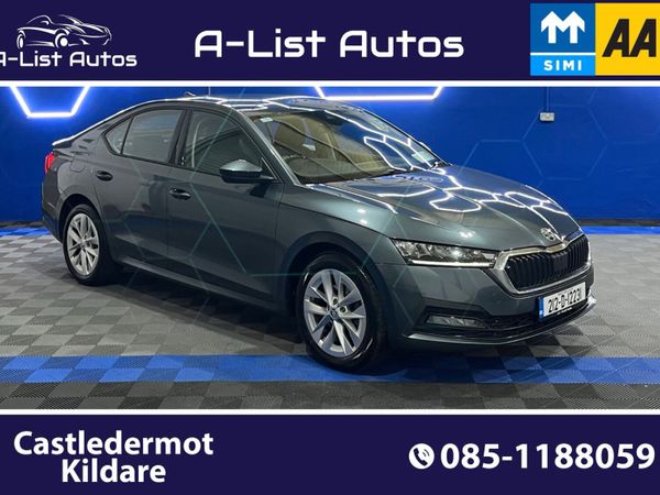 Skoda Octavia Saloon, Diesel, 2021, Grey