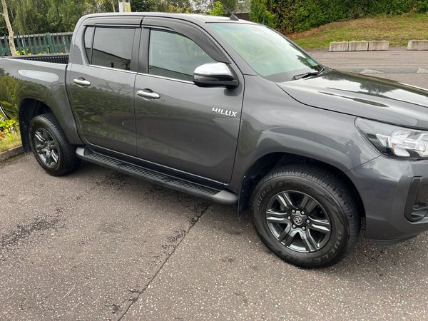 Toyota Hilux Pick Up, Diesel, 2021, Grey