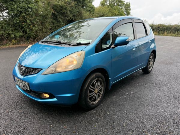 Honda Fit Hatchback, Petrol, 2008, Blue