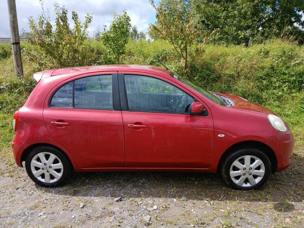 Nissan Micra Hatchback, Petrol, 2013, Red