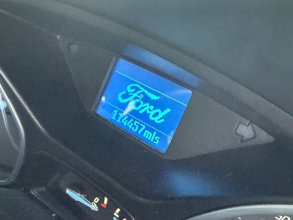 Ford Focus Hatchback, Petrol, 2012, Silver