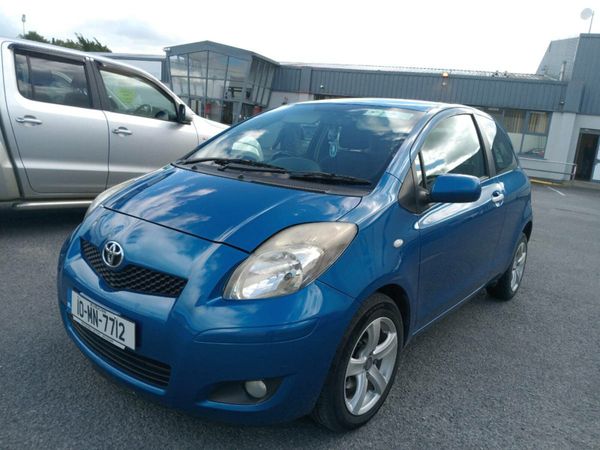 Toyota Yaris Hatchback, Petrol, 2010, Blue