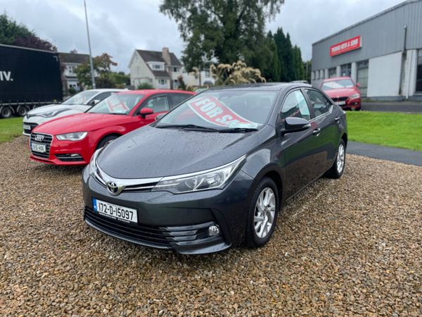 Toyota Corolla Saloon, Diesel, 2017, Grey