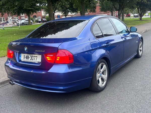 BMW 3-Series Saloon, Diesel, 2011, Blue