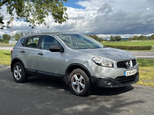 Nissan Qashqai Hatchback, Diesel, 2012, Silver