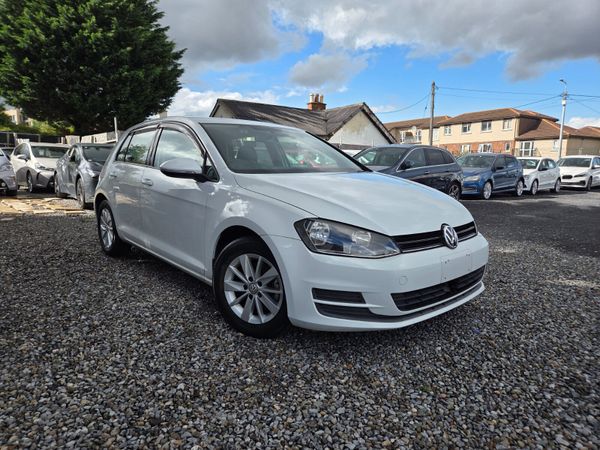 Volkswagen Golf Hatchback, Petrol, 2014, White