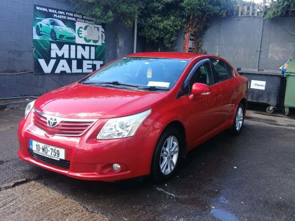 Toyota Avensis Saloon, Diesel, 2010, Red