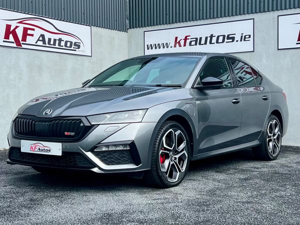 Skoda Octavia Hatchback, Petrol Plug-in Hybrid, 2023, Grey