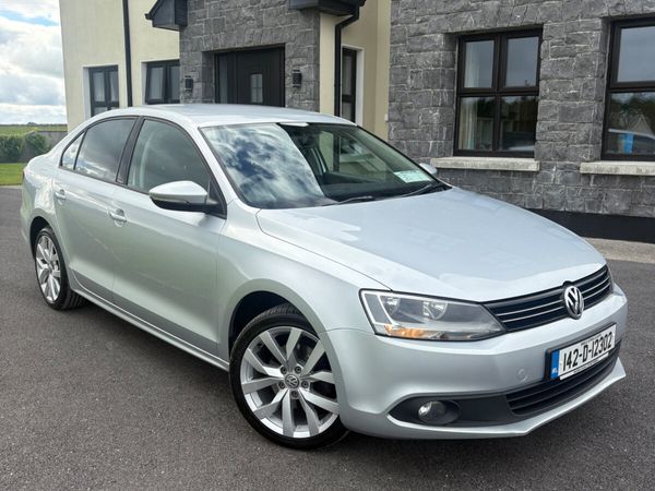 Volkswagen Jetta Saloon, Diesel, 2014, Silver