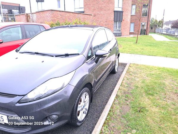 Ford Fiesta Hatchback, Diesel, 2009, Grey