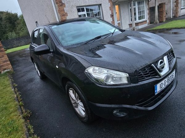 Nissan Qashqai Hatchback, Diesel, 2010, Black