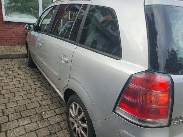 Opel Zafira MPV, Petrol, 2006, Silver