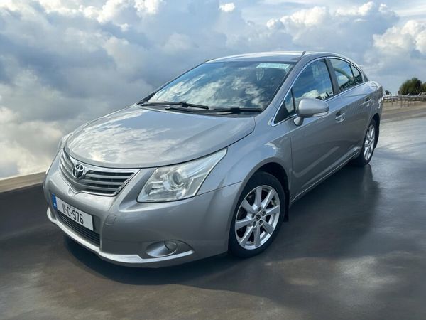 Toyota Avensis Saloon, Diesel, 2011, Grey