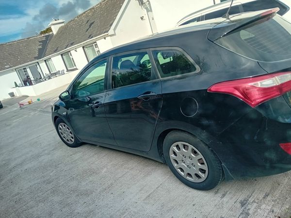 Hyundai i30 Estate/Jeep, Diesel, 2013, Black