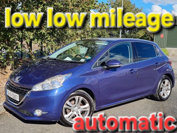 Peugeot 208 Hatchback, Petrol, 2015, Blue