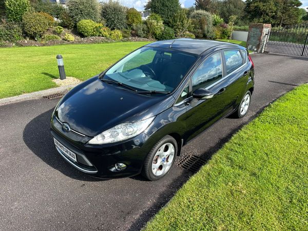Ford Fiesta Hatchback, Petrol, 2011, Black