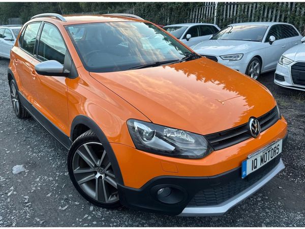 Volkswagen Polo Hatchback, Petrol, 2011, Orange