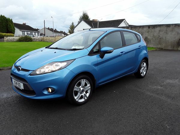 Ford Fiesta Hatchback, Petrol, 2010, Blue