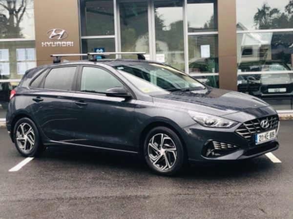 Hyundai i30 Hatchback, Petrol, 2021, 