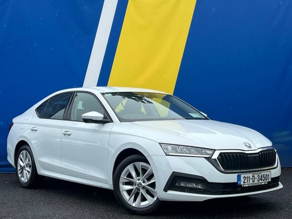 Skoda Octavia Saloon, Petrol, 2021, White