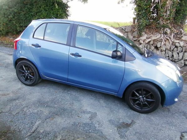Toyota Yaris Hatchback, Petrol, 2006, Blue