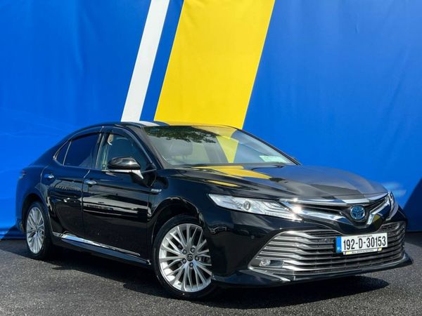 Toyota Camry Saloon, Petrol Hybrid, 2019, Black