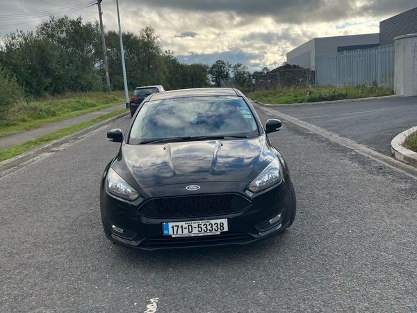Ford Focus Hatchback, Petrol, 2017, Black