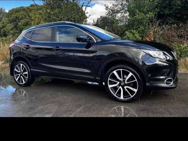Nissan Qashqai Hatchback, Diesel, 2016, Black