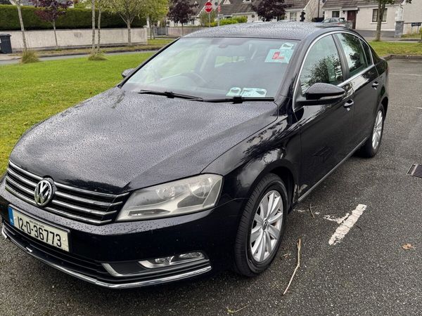 Volkswagen Passat Saloon, Diesel, 2012, Black