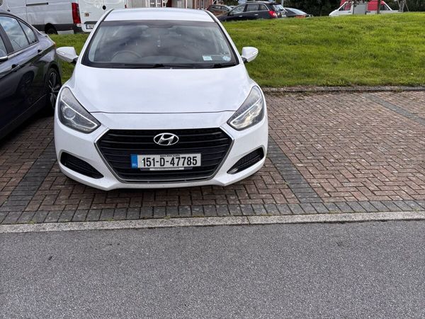 Hyundai i40 Saloon, Diesel, 2015, White