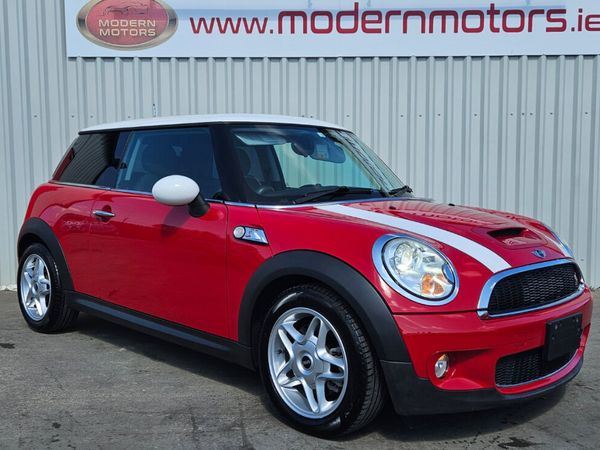 Mini Cooper Hatchback, Petrol, 2010, Red