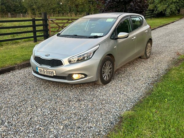 Kia Ceed Hatchback, Diesel, 2013, Silver