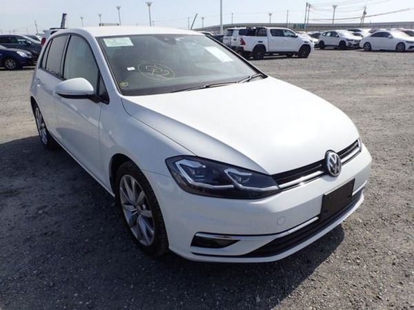 Volkswagen Golf Hatchback, Petrol, 2018, White