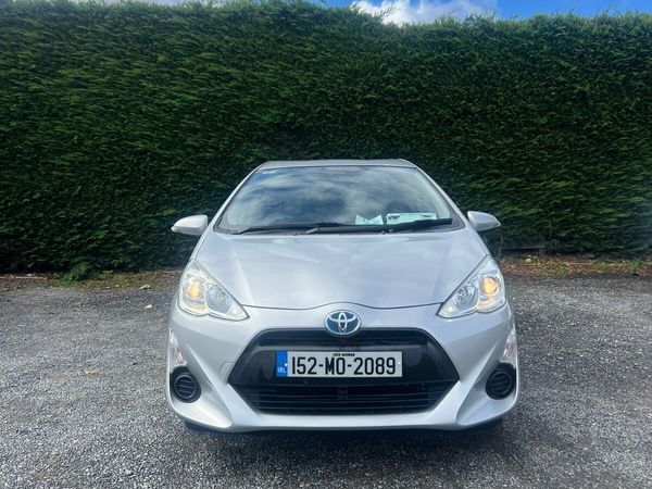 Toyota Aqua Hatchback, Petrol Hybrid, 2015, Silver