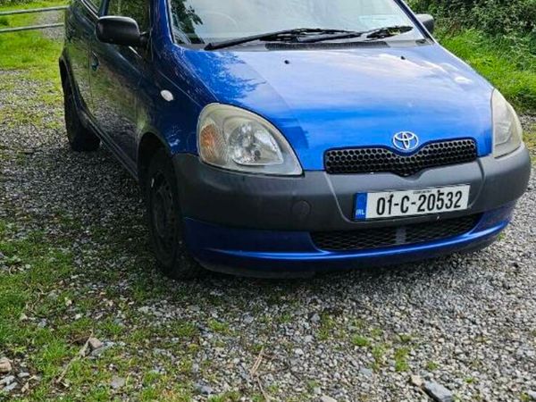 Toyota Yaris Hatchback, Petrol, 2001, Blue