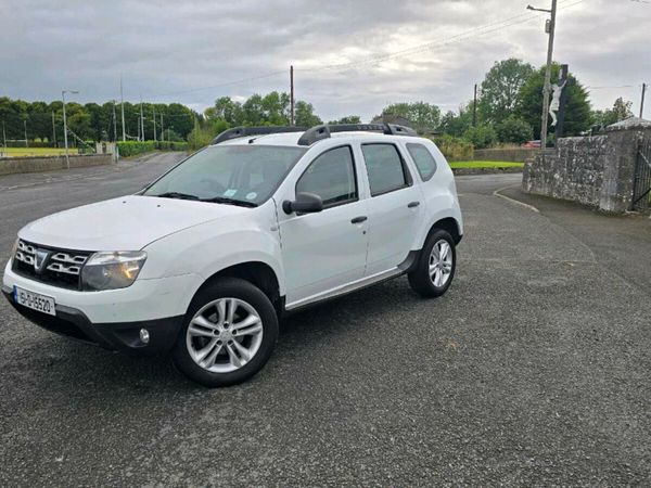 Dacia Duster SUV, Diesel, 2015, White