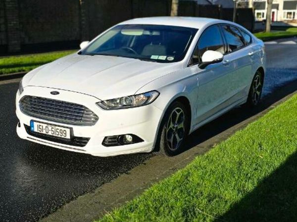 Ford Mondeo Hatchback, Diesel, 2015, White