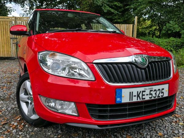 Skoda Fabia Hatchback, Diesel, 2011, Red
