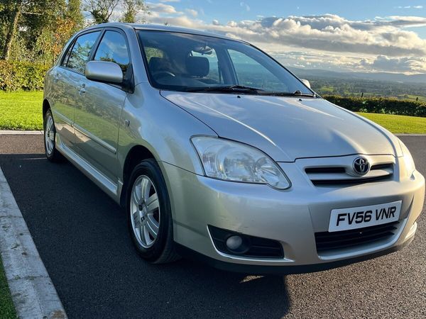Toyota Corolla Hatchback, Diesel, 2007, Silver